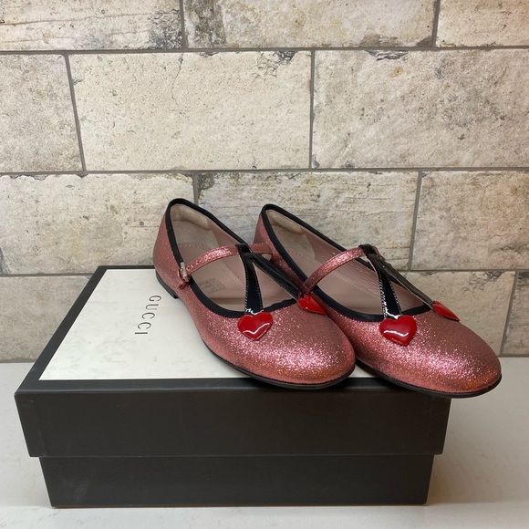 Gucci Cerise Mary Jane Shoes - Picture 2 of 9